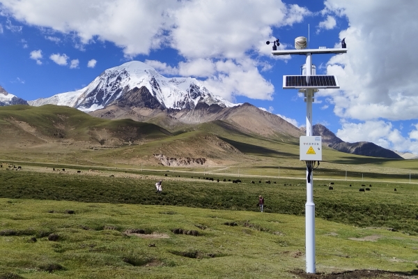 氣象站監(jiān)測設(shè)備圖片4