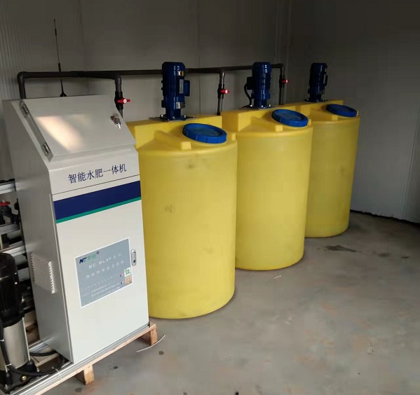 水肥機(jī)現(xiàn)場安裝圖片